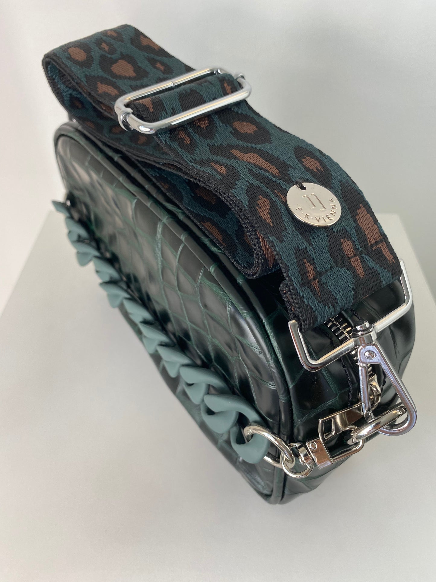 F-BAG Medium Forest Croco Effect