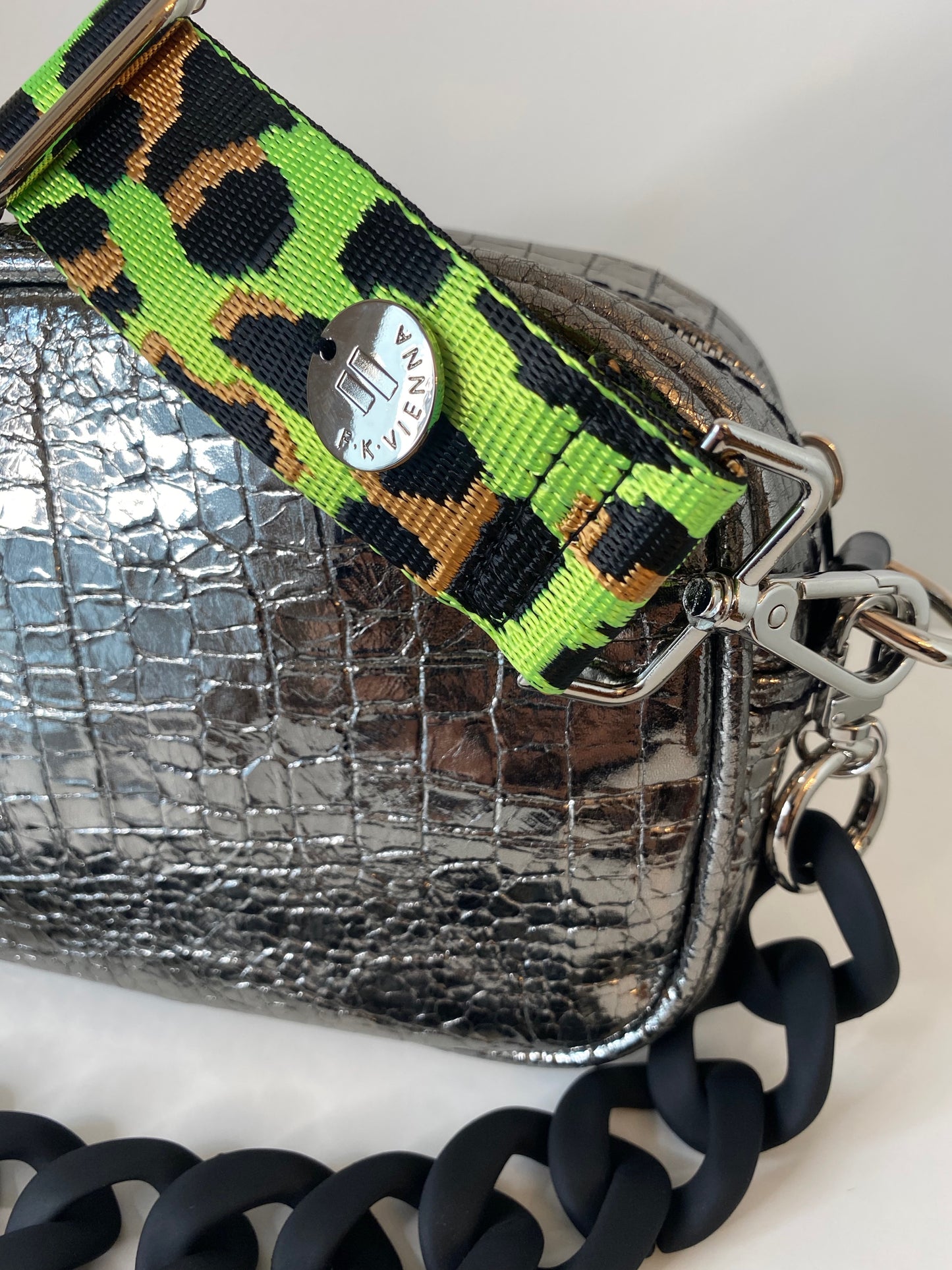 Shoulder Strap Bag Leopard 3,8 yellow neon / silver Hardware