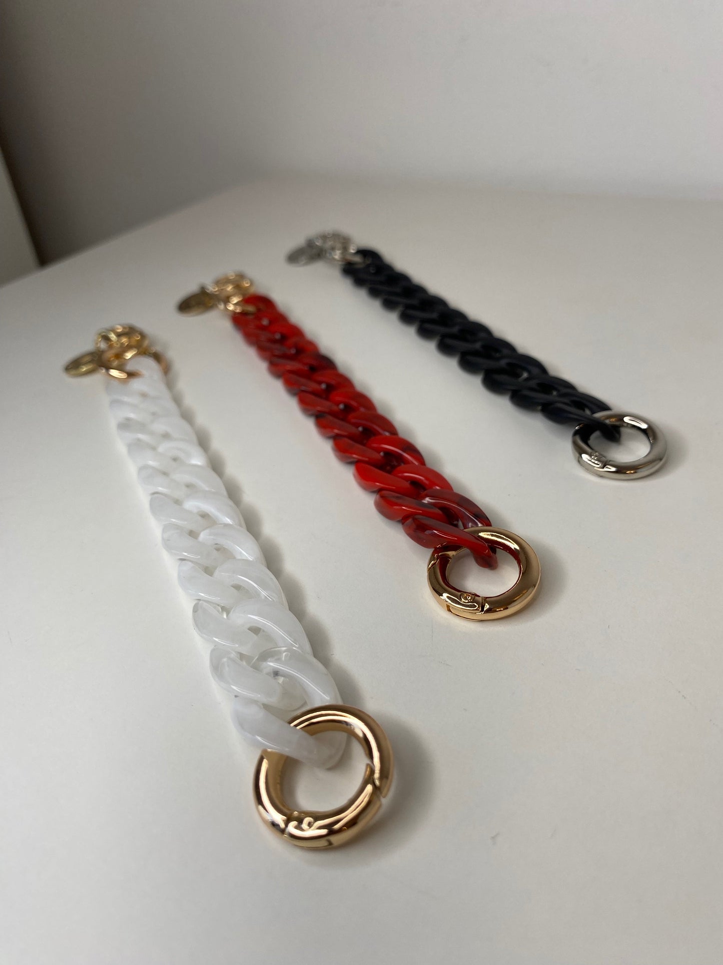 Bracelet Cecil Red Stone Effect