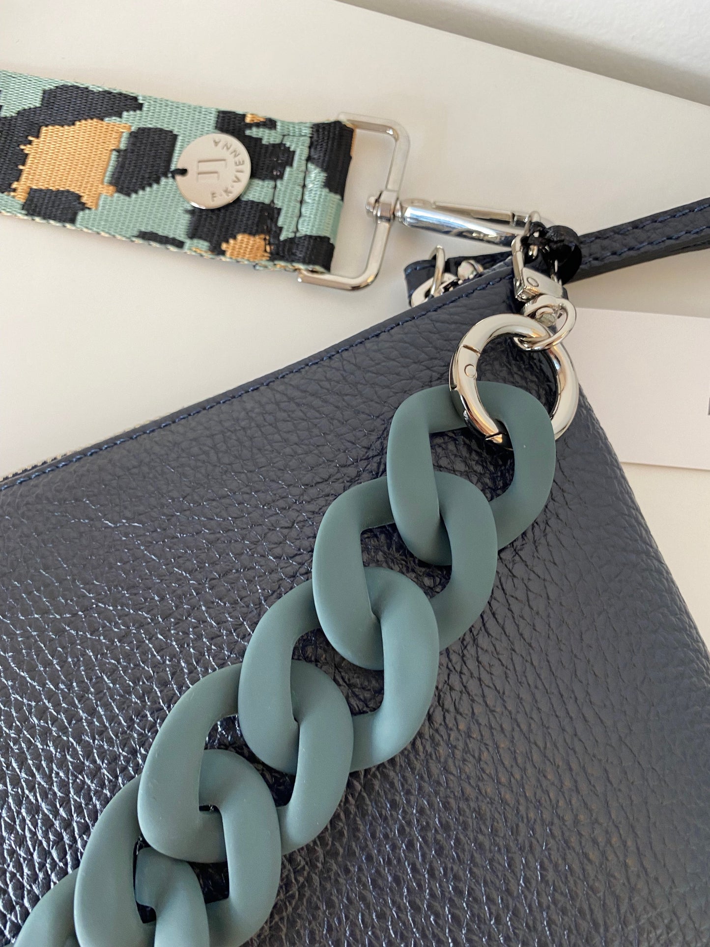 Kleine Anna Blue Navy - Leopard Jacquard Petrol Strap