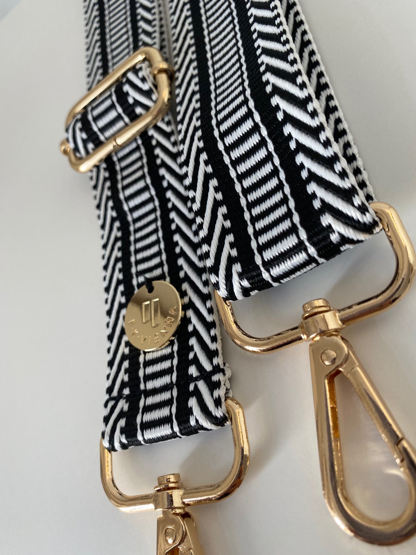 Shoulder Strap Bag Ethno White-Black / Gold