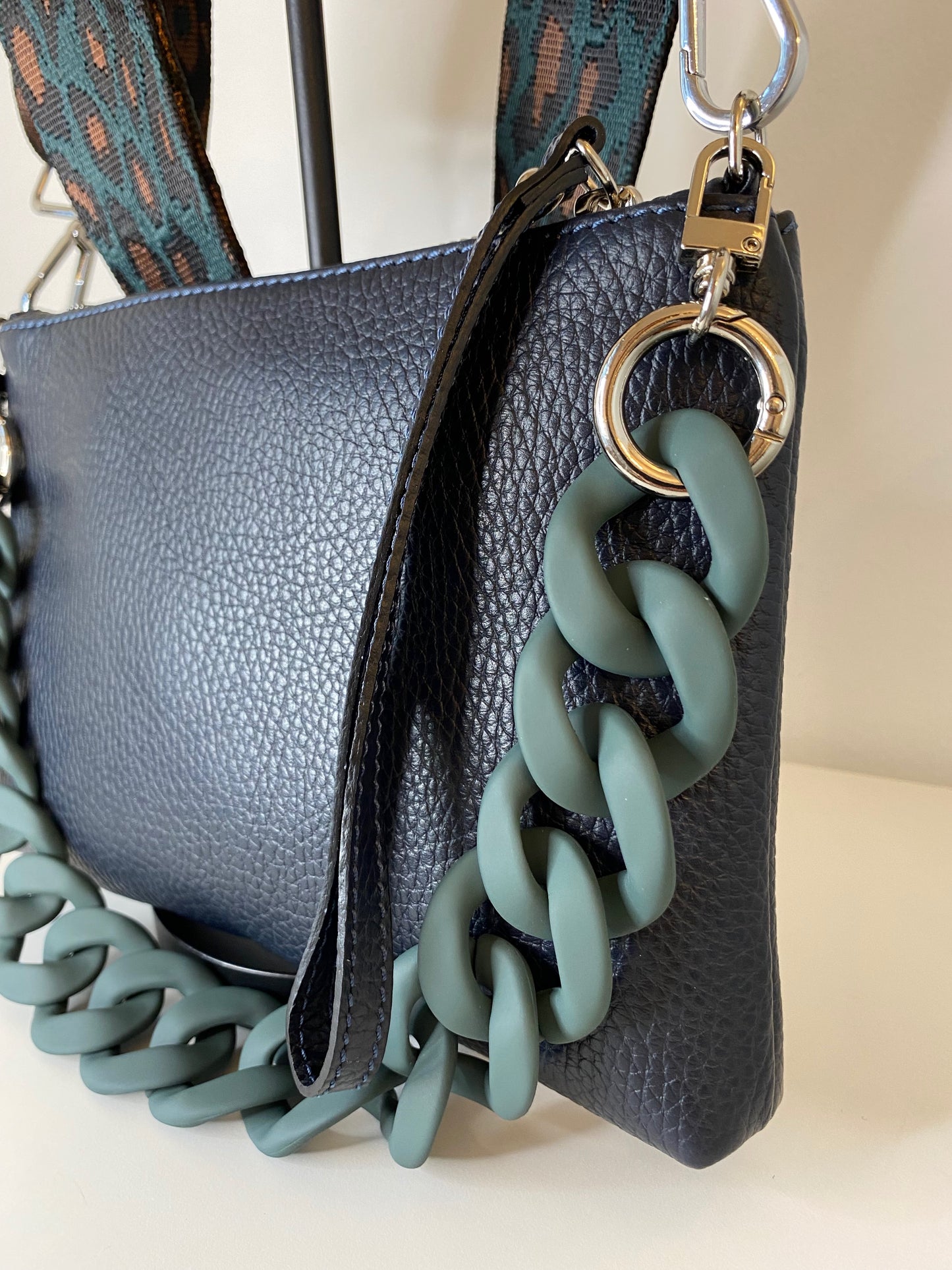 Kleine Anna Blue Navy - Leopard Jacquard Petrol Strap