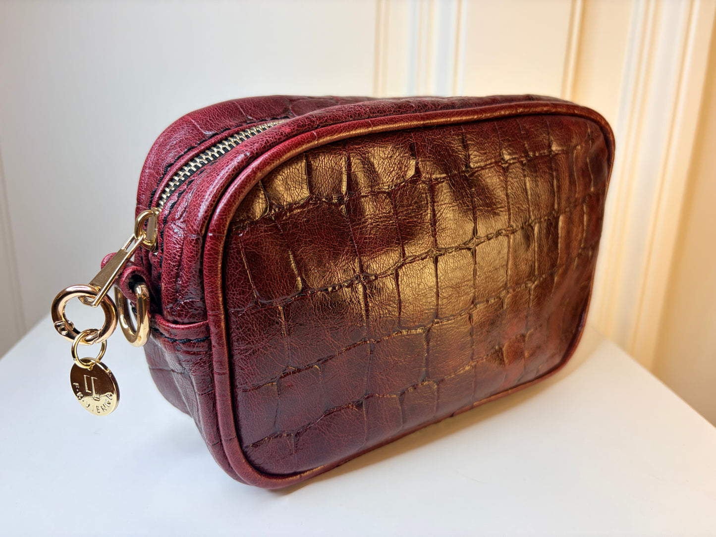 Francesca Bag S Bordeaux Croco effect