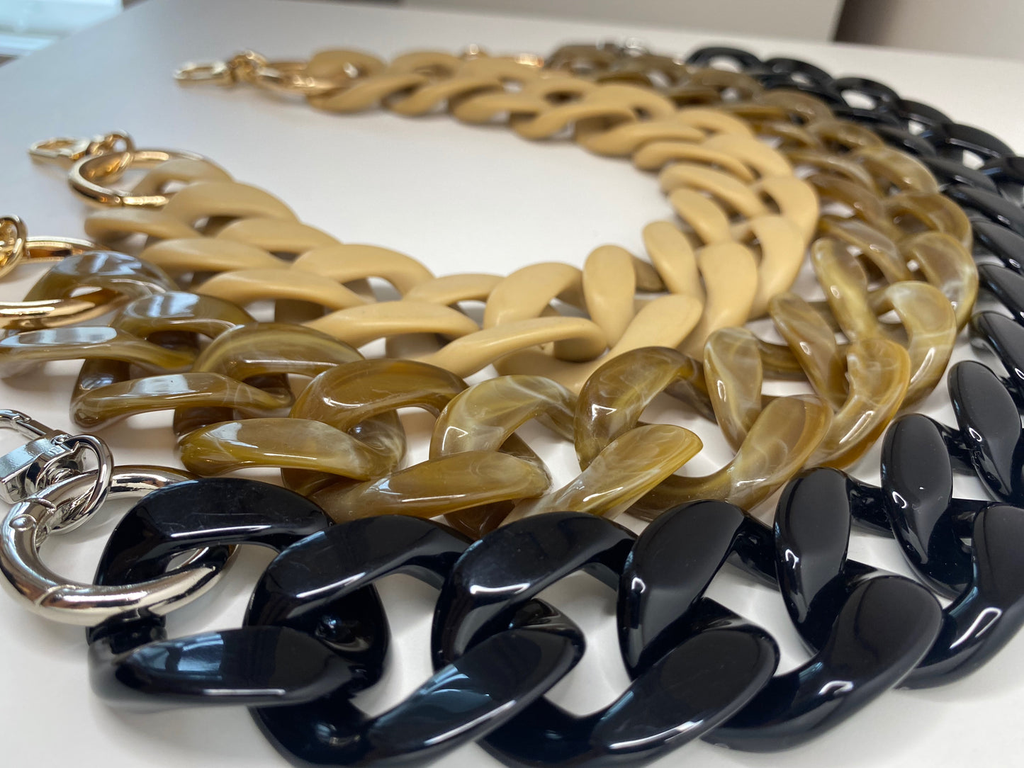 F-BAG Medium Black shiny buffalo