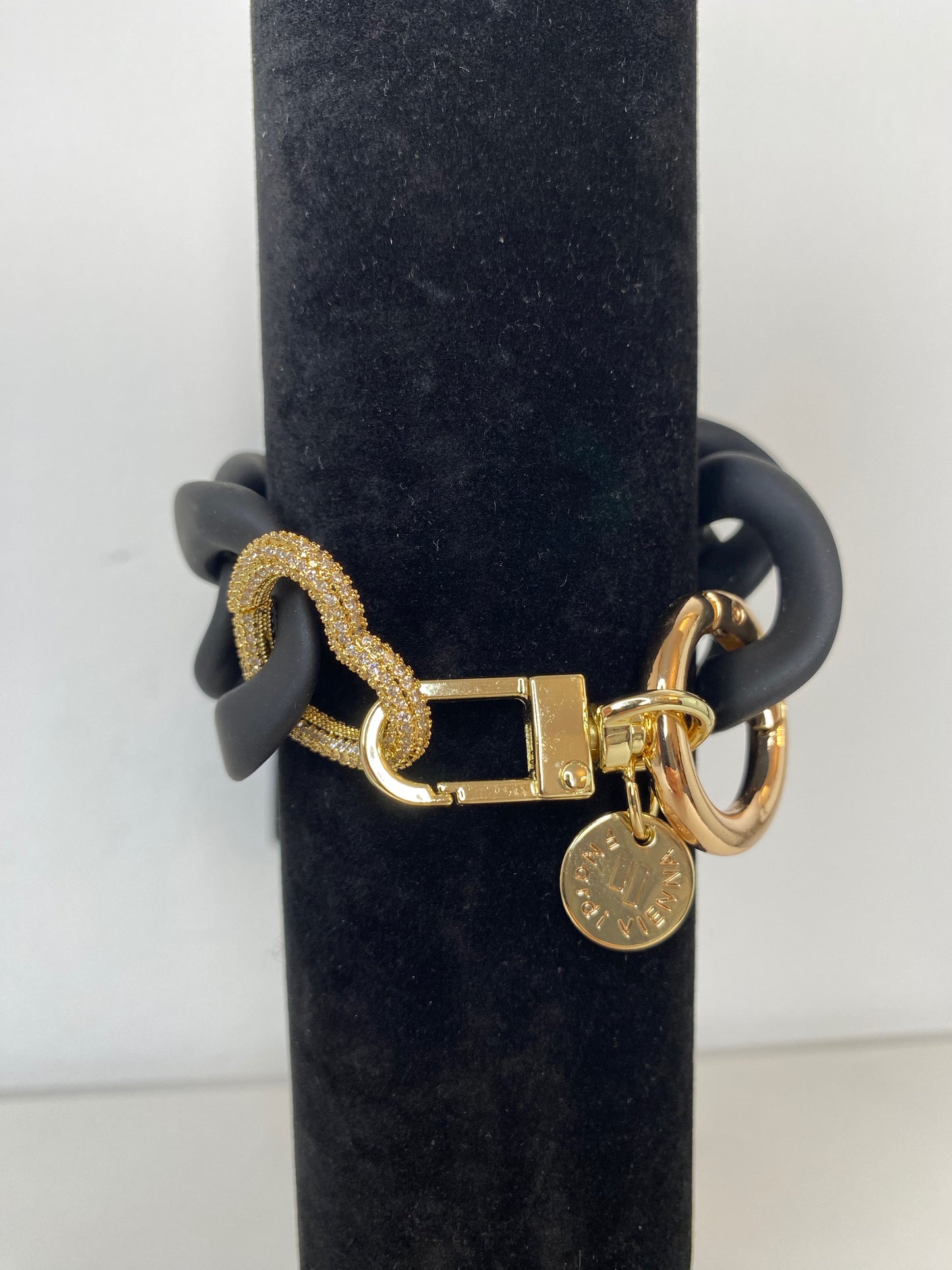 Chunky Chain Black Matt with strass ring Gold